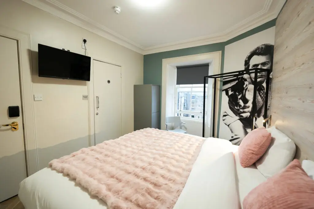 private double room in revolver edinburgh